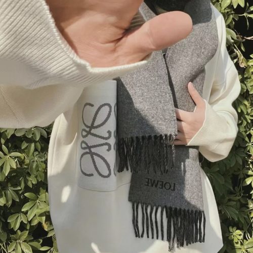 Knitwear. Womens dress