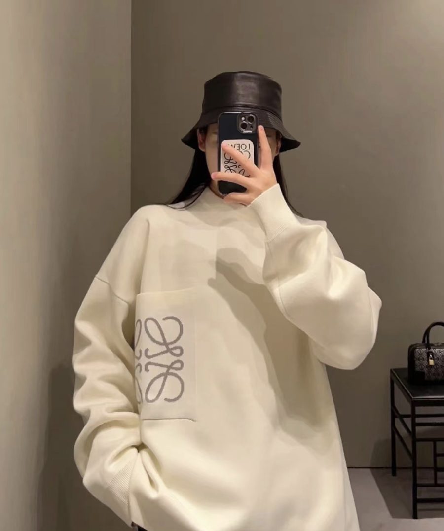 Knitwear. Womens dress