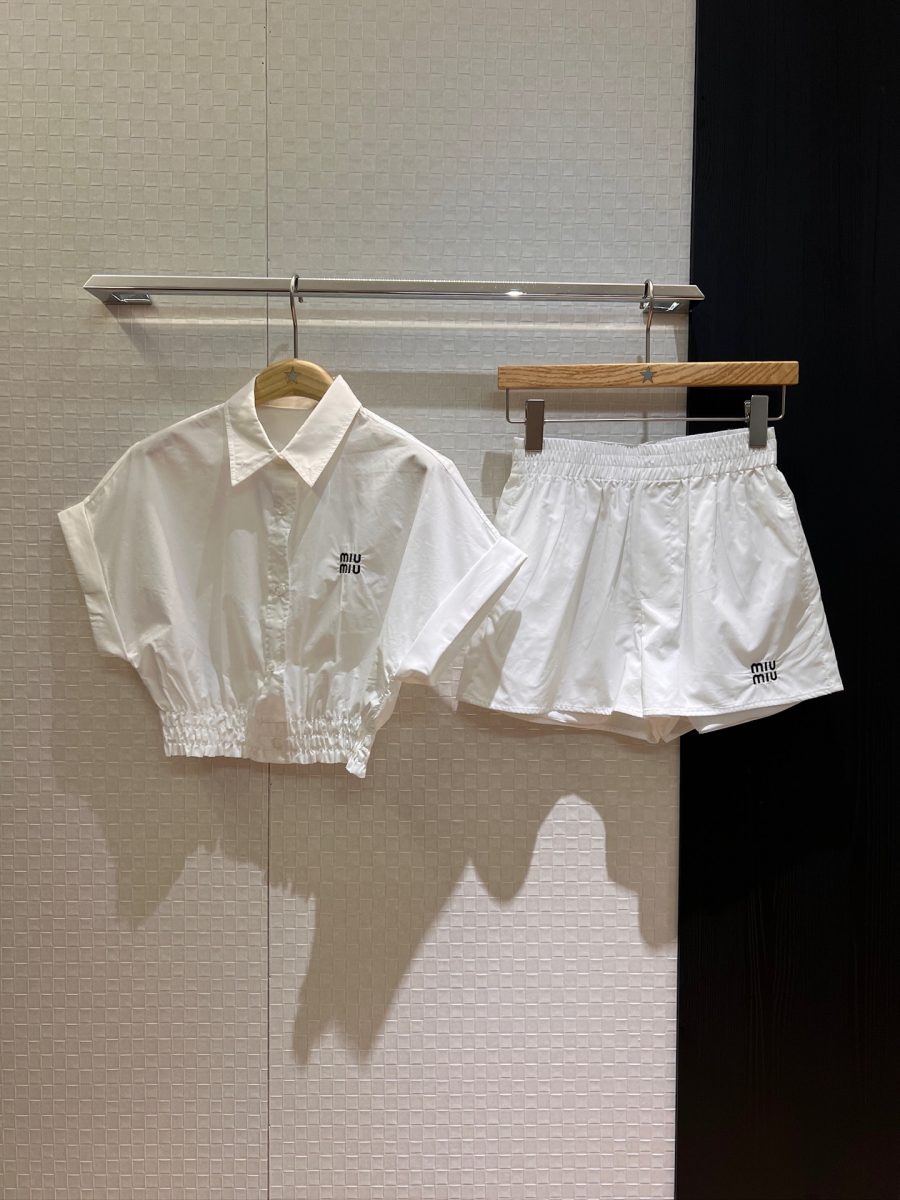 Casual set. Womens dress