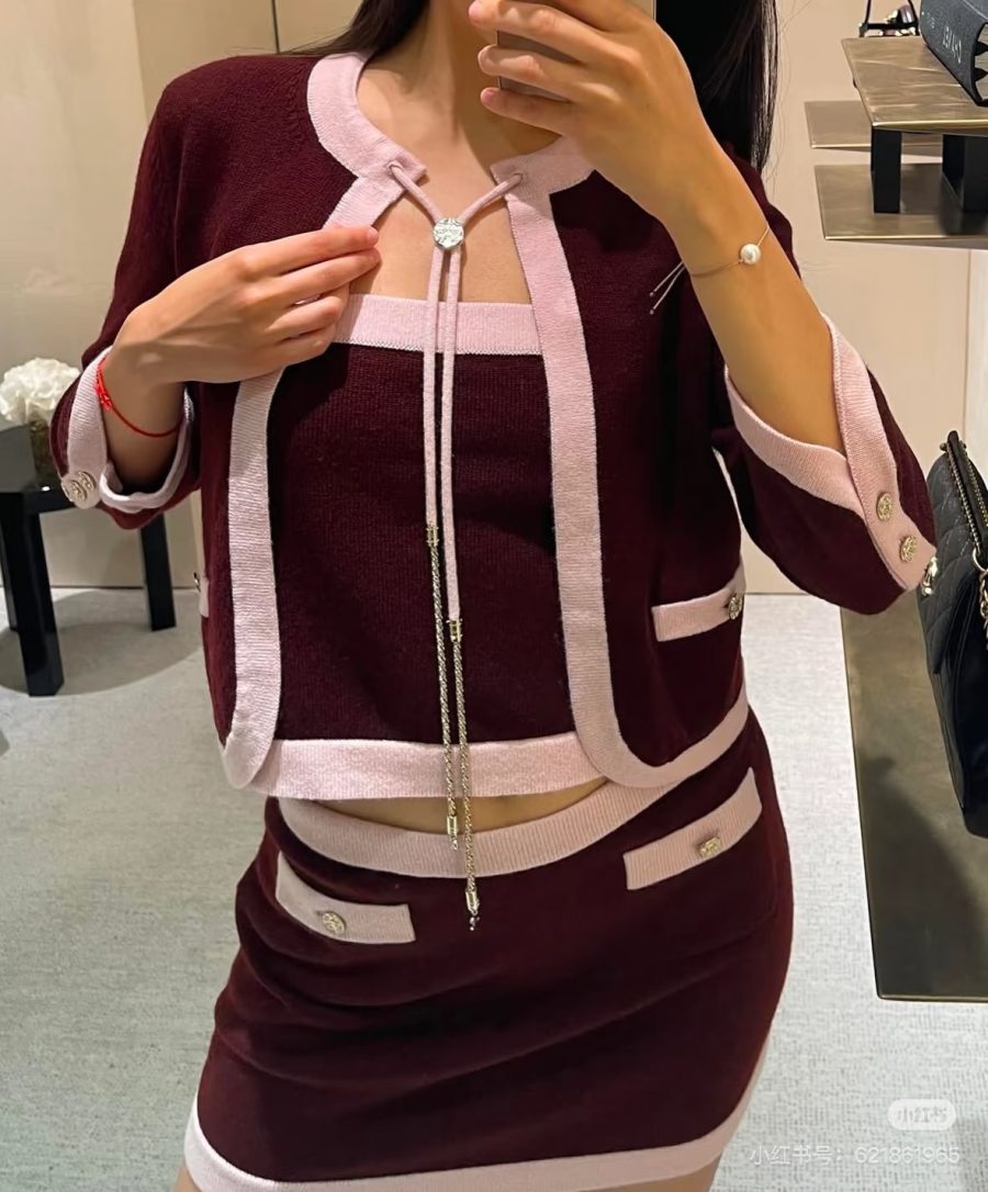 Casual set. Womens dress